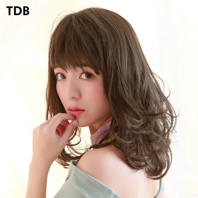 セミロングパーマのウィッグ セミロングパーマのウィッグ