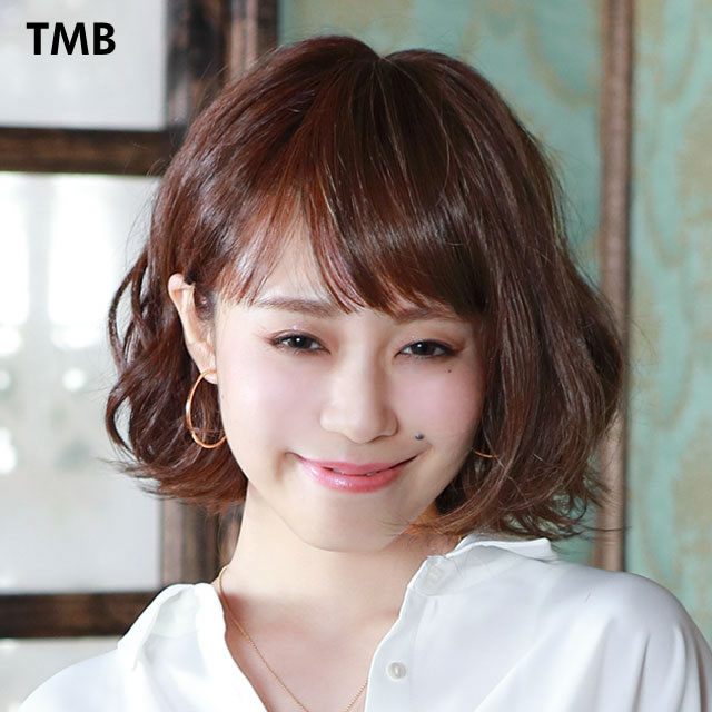 耳掛けショートパーマボブ 耳掛けショートパーマボブ