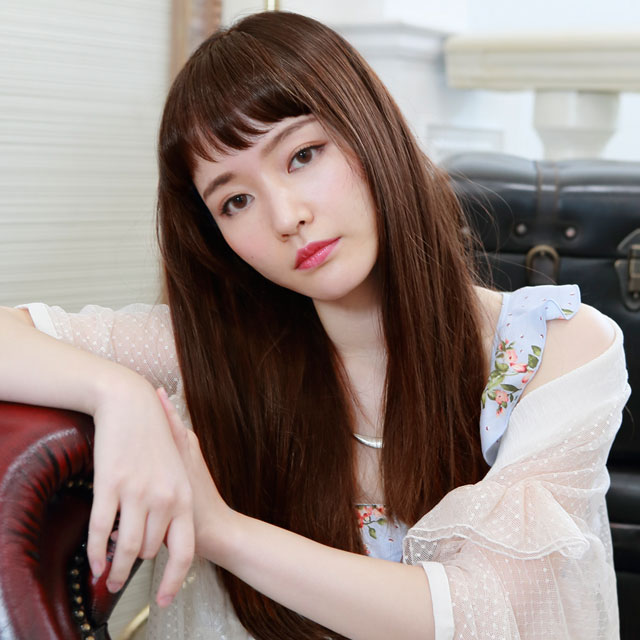 前髪ウィッグとストレートエクステ