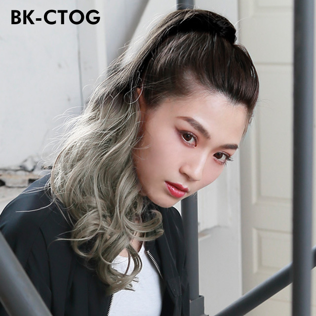 オリーブグレーのグラデーションウィッグ