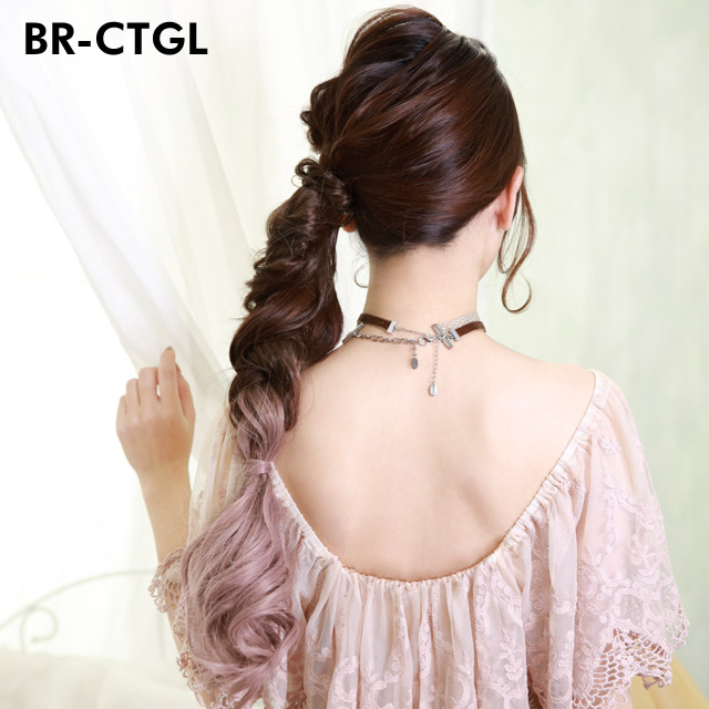 グラデポニーウィッグの三つ編みアレンジ