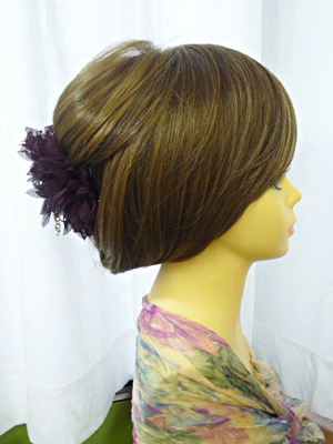 ウィッグをヘアセット