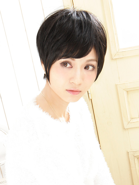 黒髪ナチュラルショート