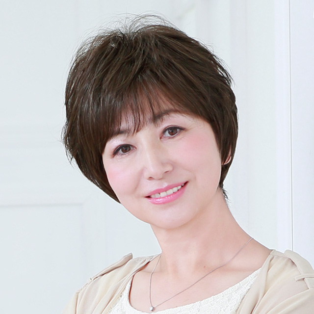 ミセスのショートヘアウィッグ