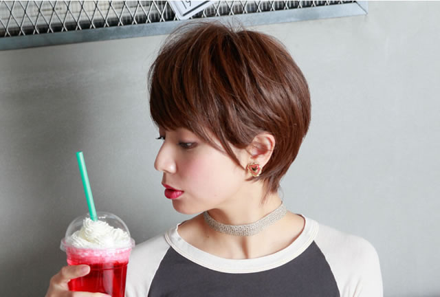 小顔美人のショートウィッグ