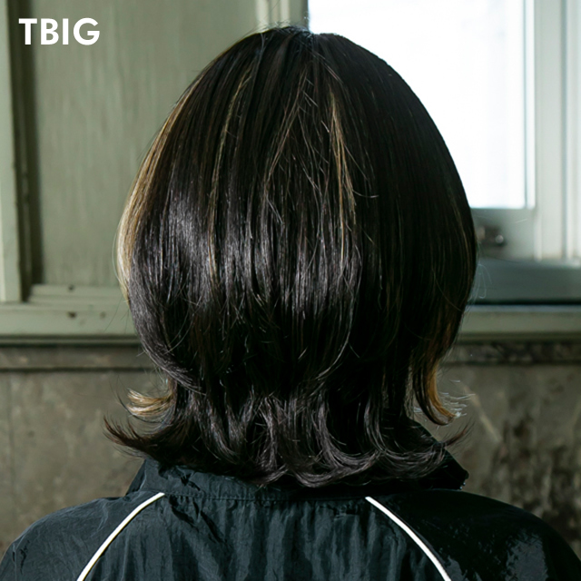 ウルフショートウィッグの後ろ姿