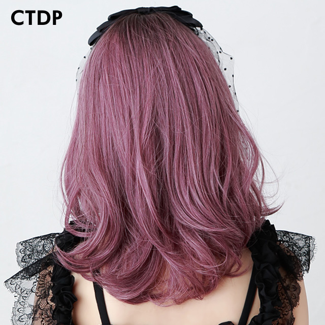 プリシラゆるふわフリルカールCTA-693の後ろ姿