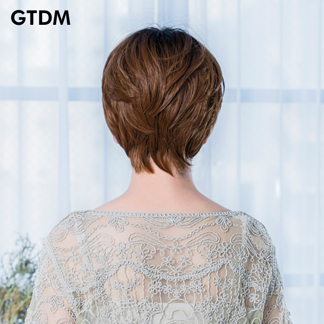 おしゃれなミセスの帽子ウィッグ