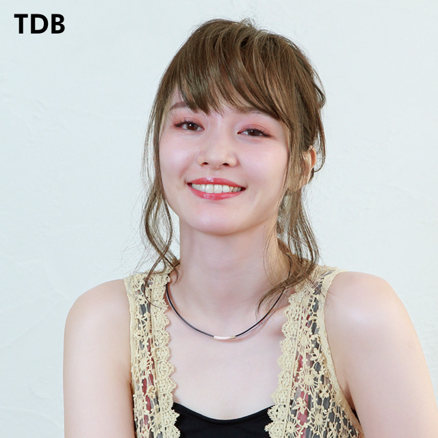 ふんわりサイドロングカール前髪ウィッグ