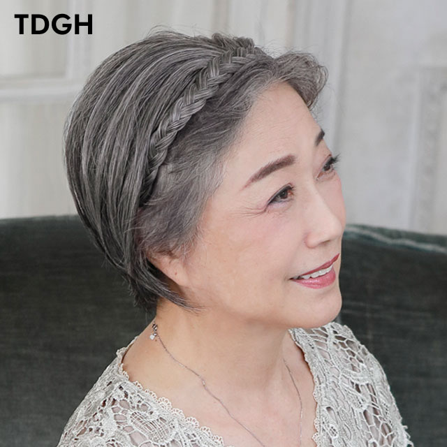 白髪のポイントウィッグ