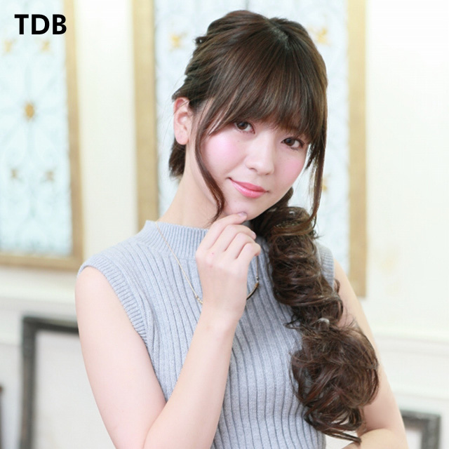 ロングヘアーに見せるウィッグ