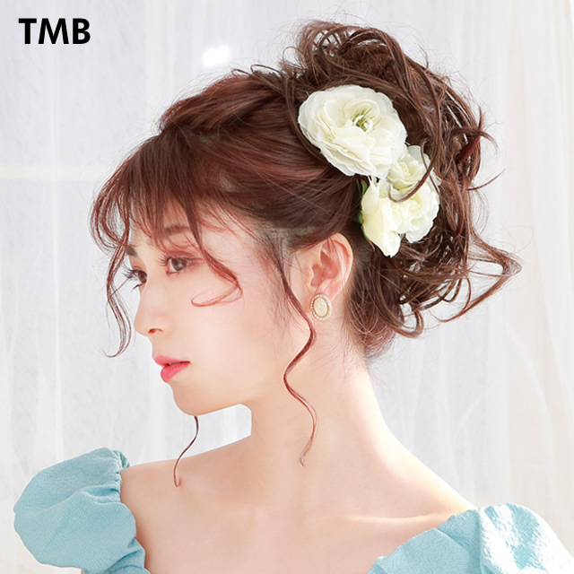 ロープウィッグでアップヘア