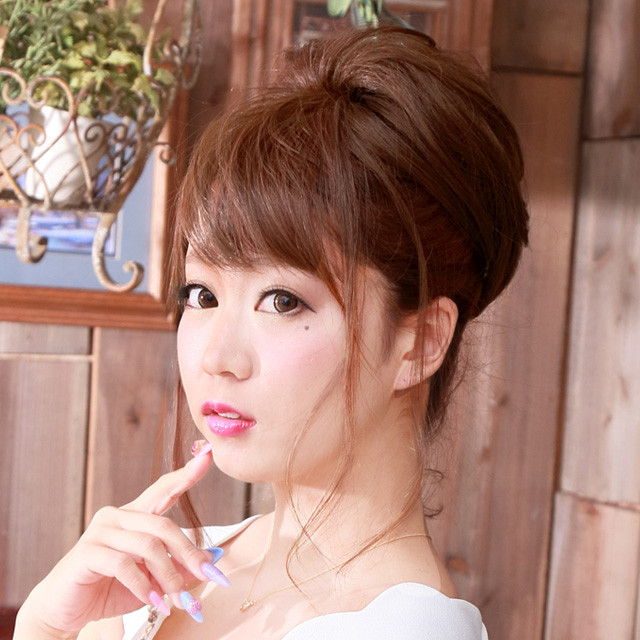 トップが高いウィッグ